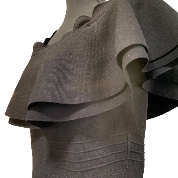 💯 Endless Rose Black ruffle detail top - Picture 3 of 7